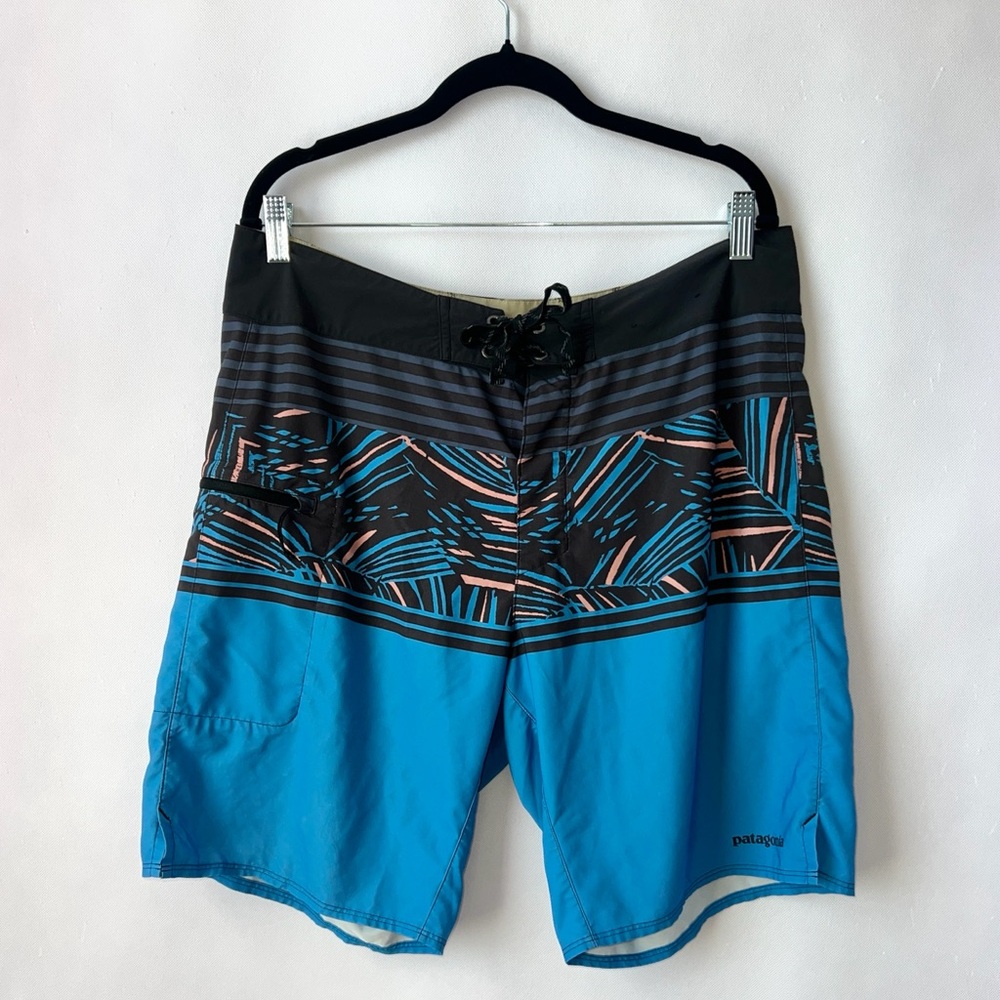 Patagonia‎ Board Shorts Men's sz 34 Blue Striped PlaningBoardshorts Stretch Swim